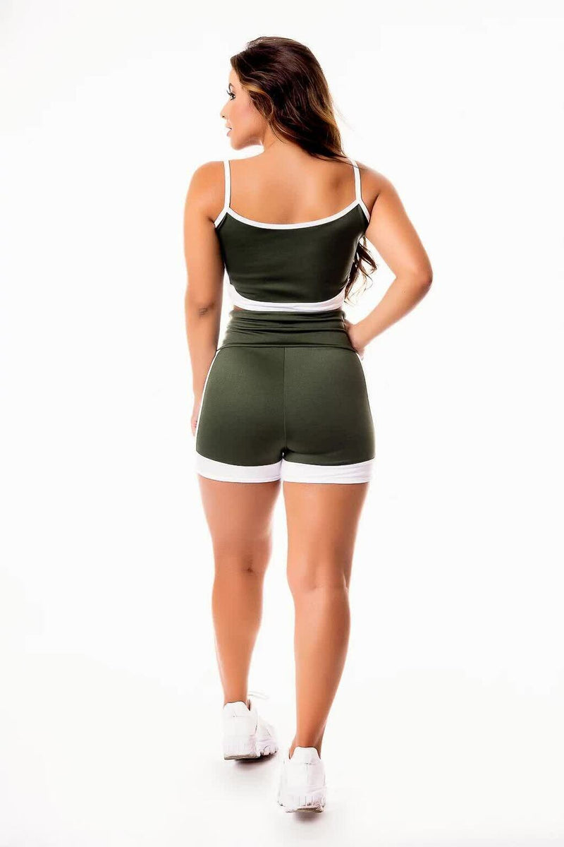 Conjunto Feminino Cropped e Short Verde Militar Detalhe Em Branco