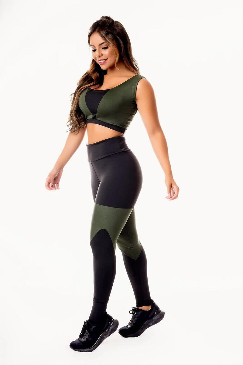 Conjunto Fitness Feminino Cropped Alcinha Preto e Verde Militar + Calça Legging Cintura Alta Detalhe Verde Militar