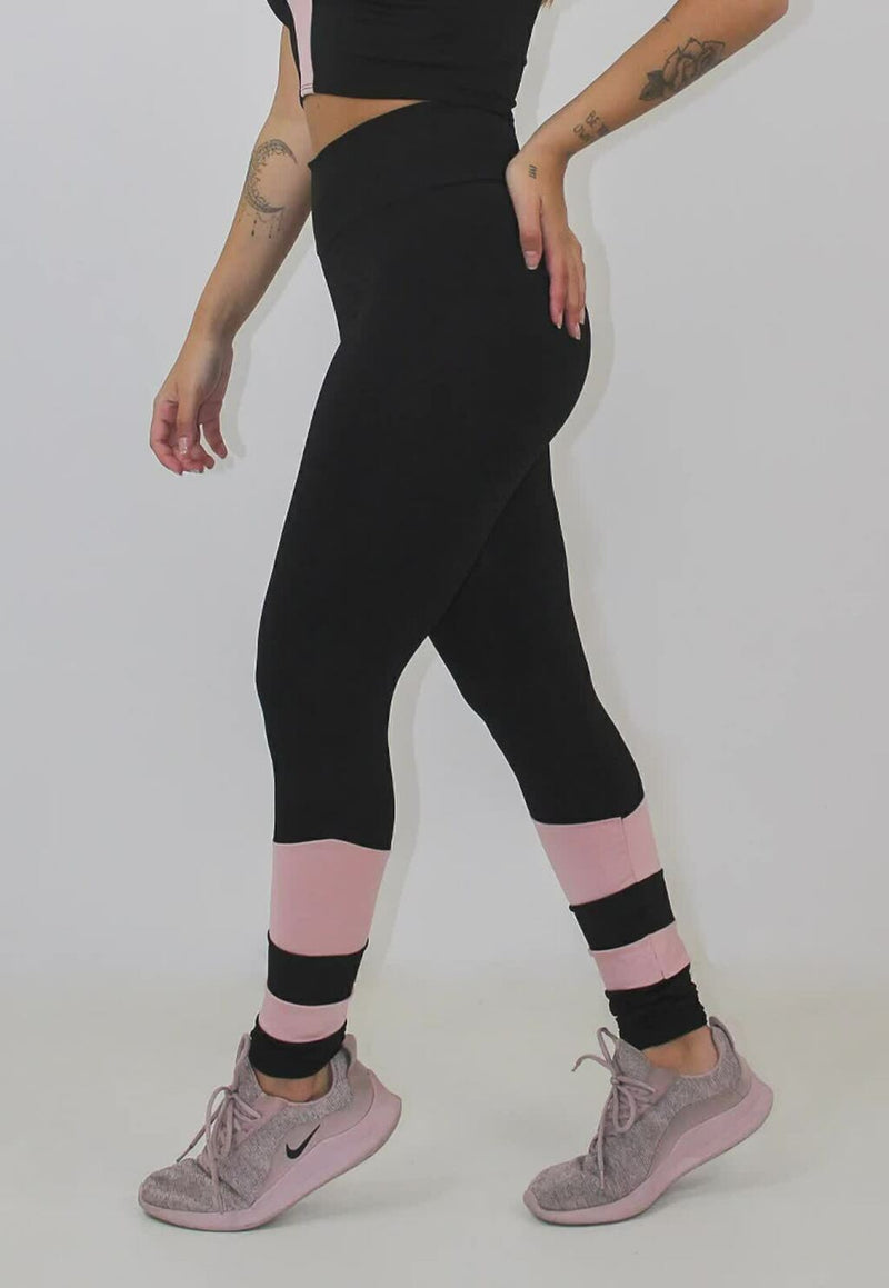 Calça Legging Feminina Cintura Alta Preta Com Detalhes Na Canela Rosa