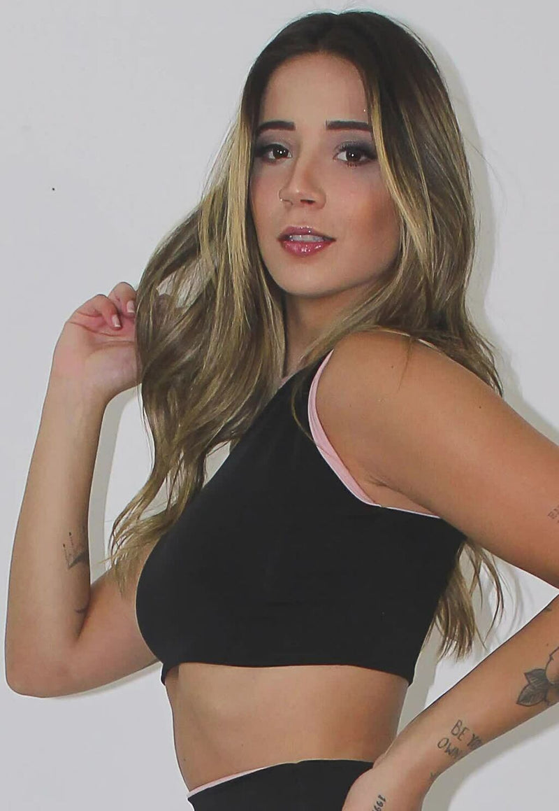 Cropped Fitness Preto com Detalhe Rosê Top