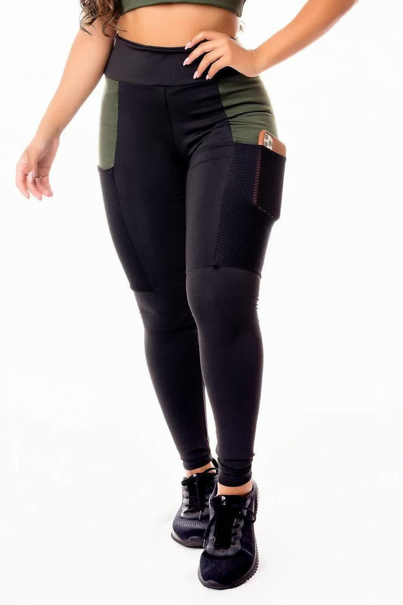 Calça Legging Fitness Academia Preta com e Verde Militar Cintura Alta Detalhe em Tela Dry Fit