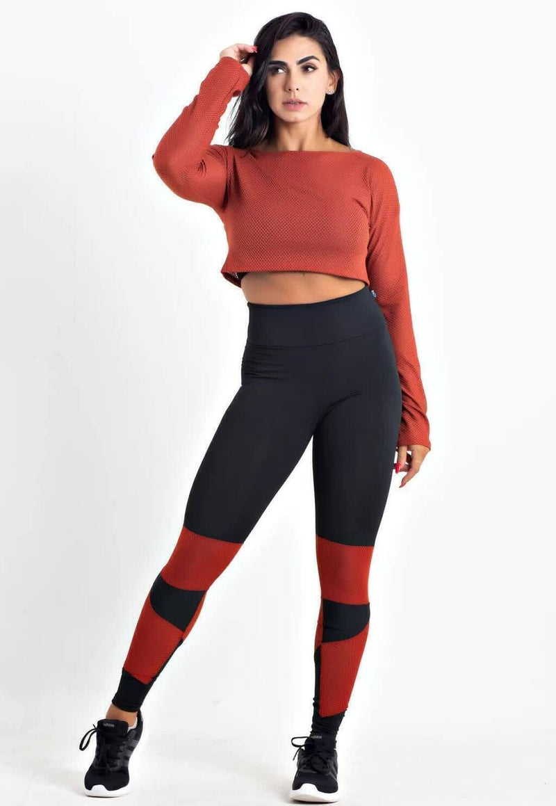 Conjunto Fitness Feminino Cropped Manga Longa De Tela Terracota + Calça Legging Cintura Alta Preta Detalhe Em Tela Terracota